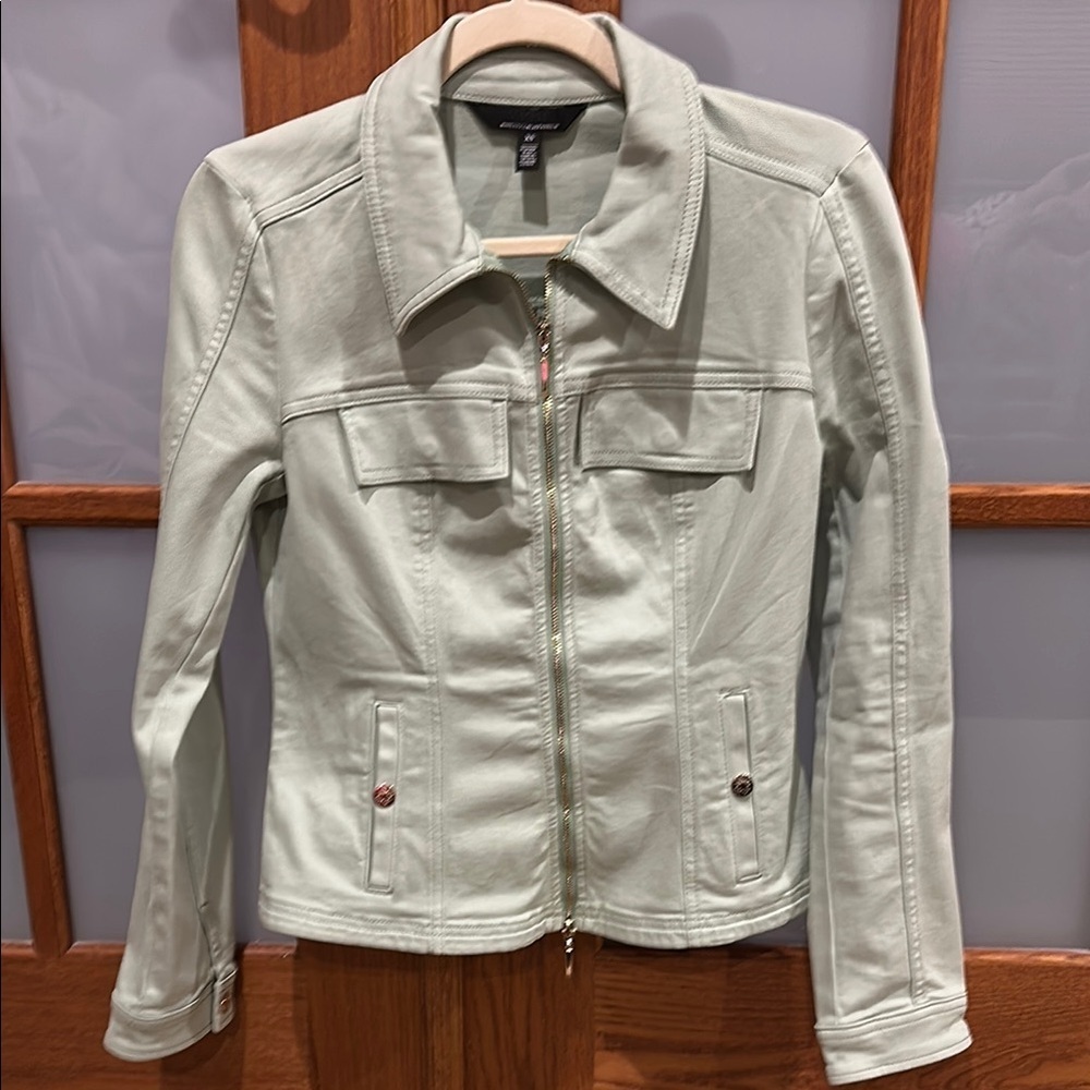Like New!!!White House Black Market Green Jean Jacket Classic Style​​​ - Picture 3 of 8